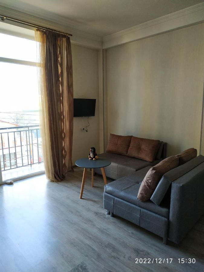 Apartment Sandra Tbilisi Exterior foto